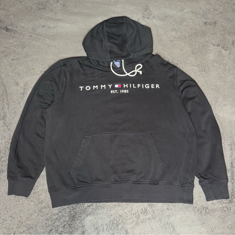 Tommy Hilfiger Black Sweatshirt with Logo